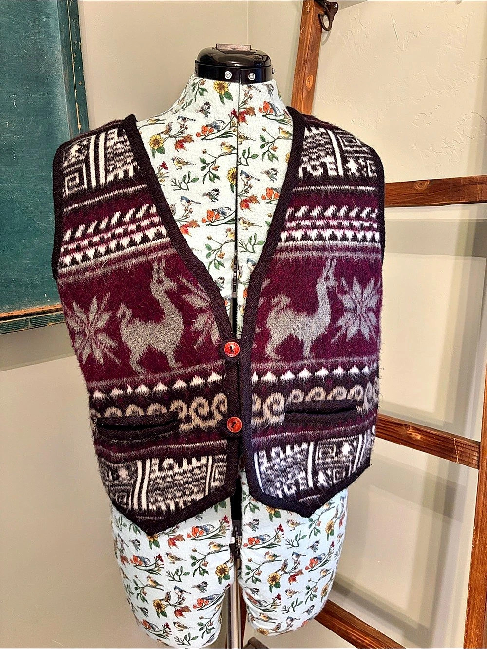 Tejidos Ali Maqui Geometric Knit Cardigan Vest in Burgundy & Black